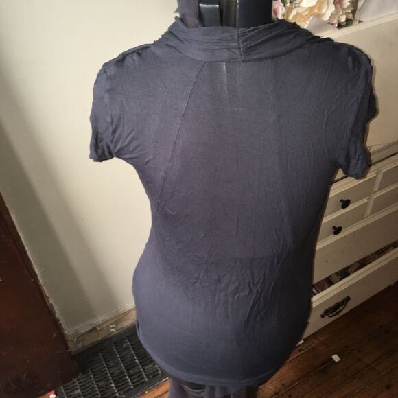 CAbi 3058 charcoal  fickle tee crossover knight top - Picture 3 of 4